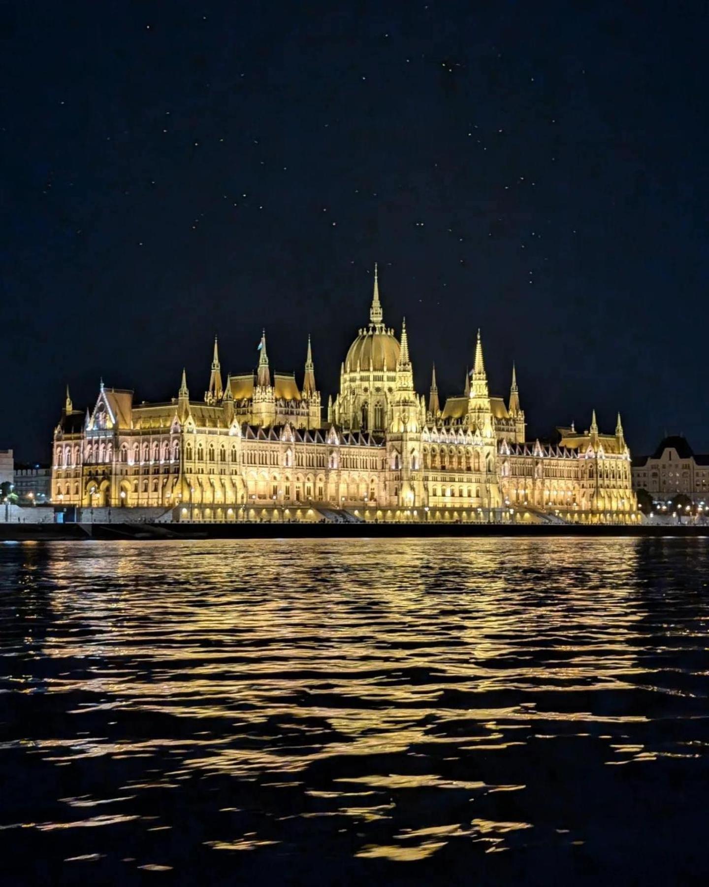 Premium Apartment By The Danube With Ac Budapest Exterior photo